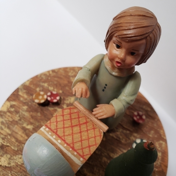 Reuge Swiss Musical Movement Music Box Brahms Lullaby Girl Baby Tree Mushroom 🍄 - Picture 8 of 9